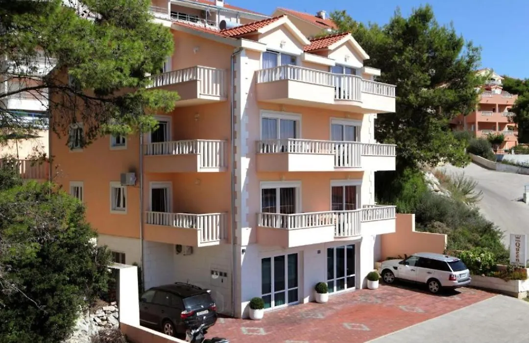 Villa Queen Trogir-1